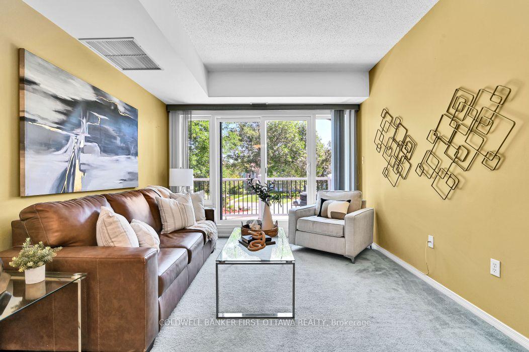 Photo 4 of 99 Robson Court, Ottawa, Kanata - Kanata Lakes/Heritage Hills — HOMEH