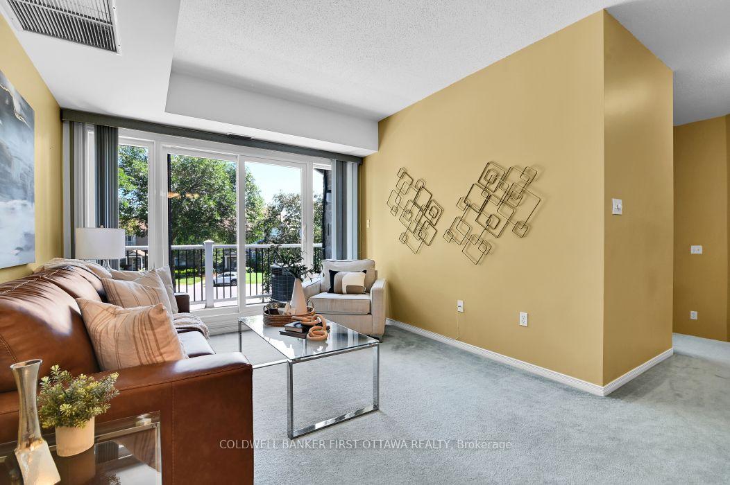 Photo 5 of 99 Robson Court, Ottawa, Kanata - Kanata Lakes/Heritage Hills — HOMEH