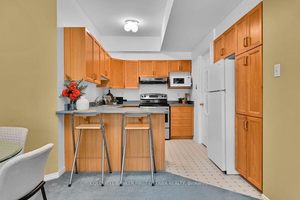 Photo 9 of 99 Robson Court, Ottawa, Kanata - Kanata Lakes/Heritage Hills — HOMEH