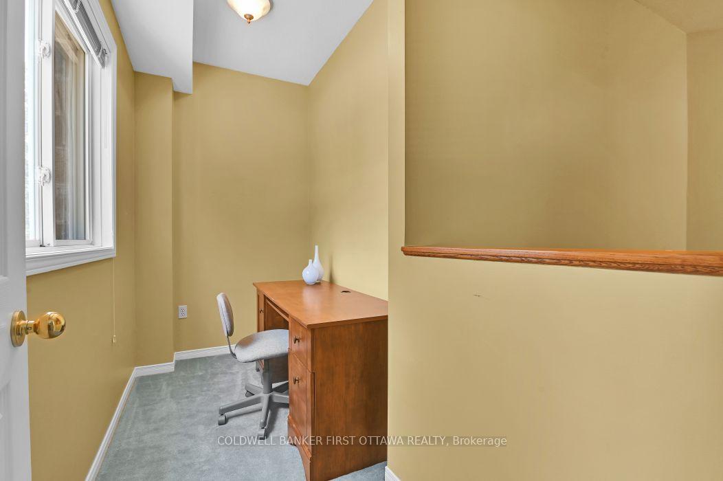 Photo 21 of 99 Robson Court, Ottawa, Kanata - Kanata Lakes/Heritage Hills — HOMEH