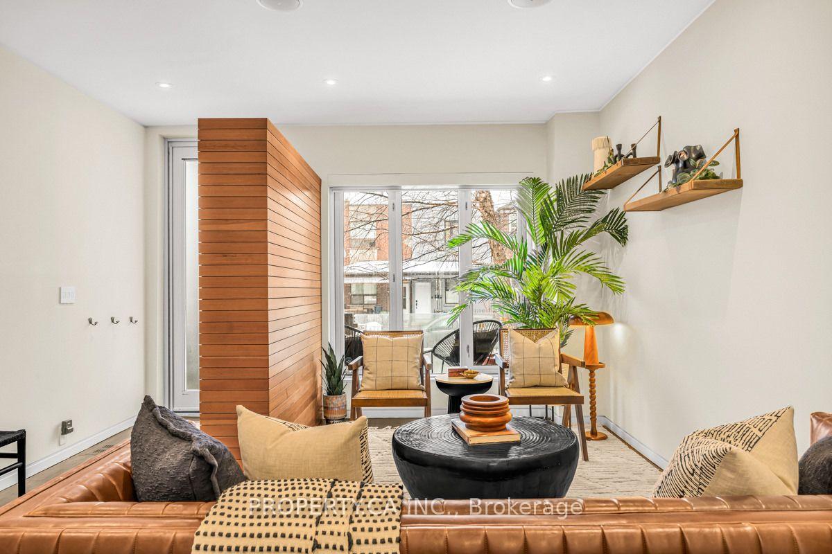 Photo 2 of 270 Euclid Avenue, Toronto, Trinity-Bellwoods — HOMEH