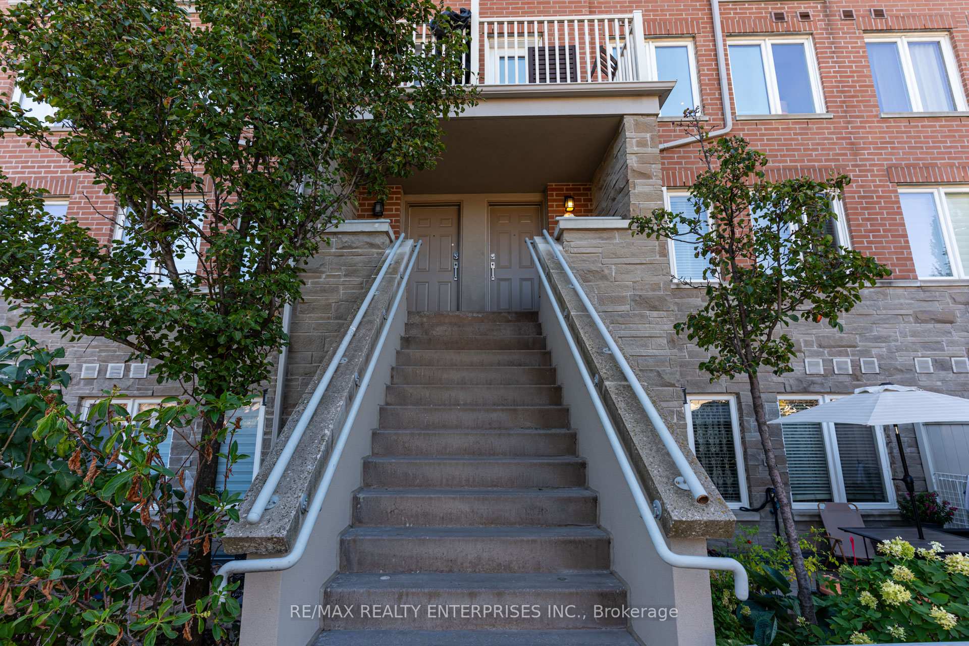 Photo 2 of Unit 209, 25 Richgrove Drive, Etobicoke, Willowridge-Martingrove-Richview — HOMEH