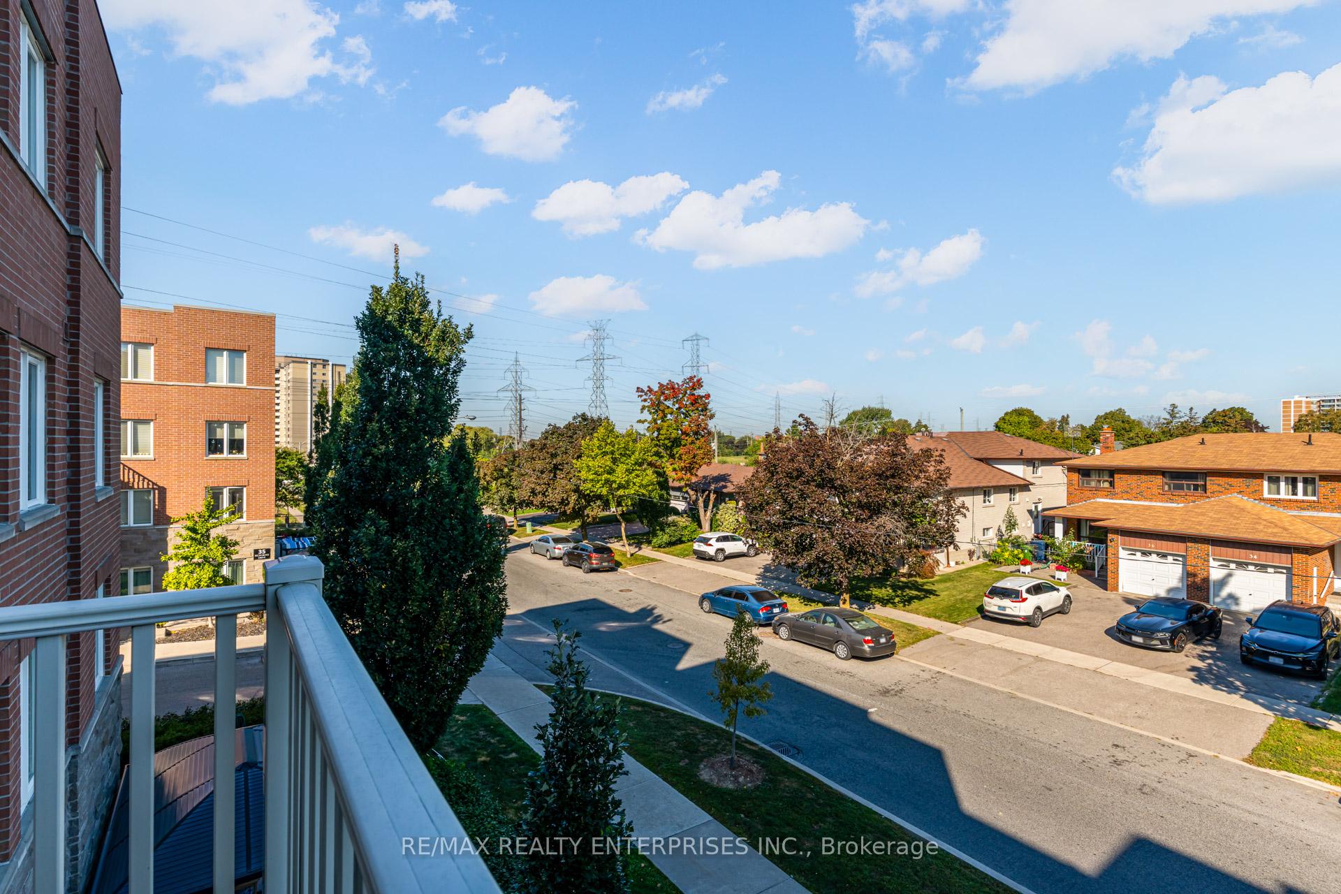 Photo 9 of Unit 209, 25 Richgrove Drive, Etobicoke, Willowridge-Martingrove-Richview — HOMEH