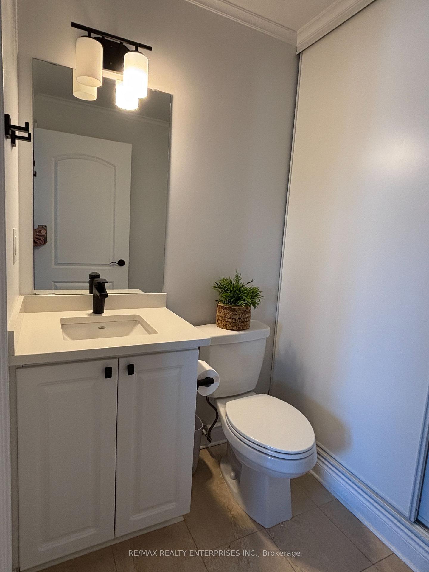 Photo 8 of Unit 209, 25 Richgrove Drive, Etobicoke, Willowridge-Martingrove-Richview — HOMEH