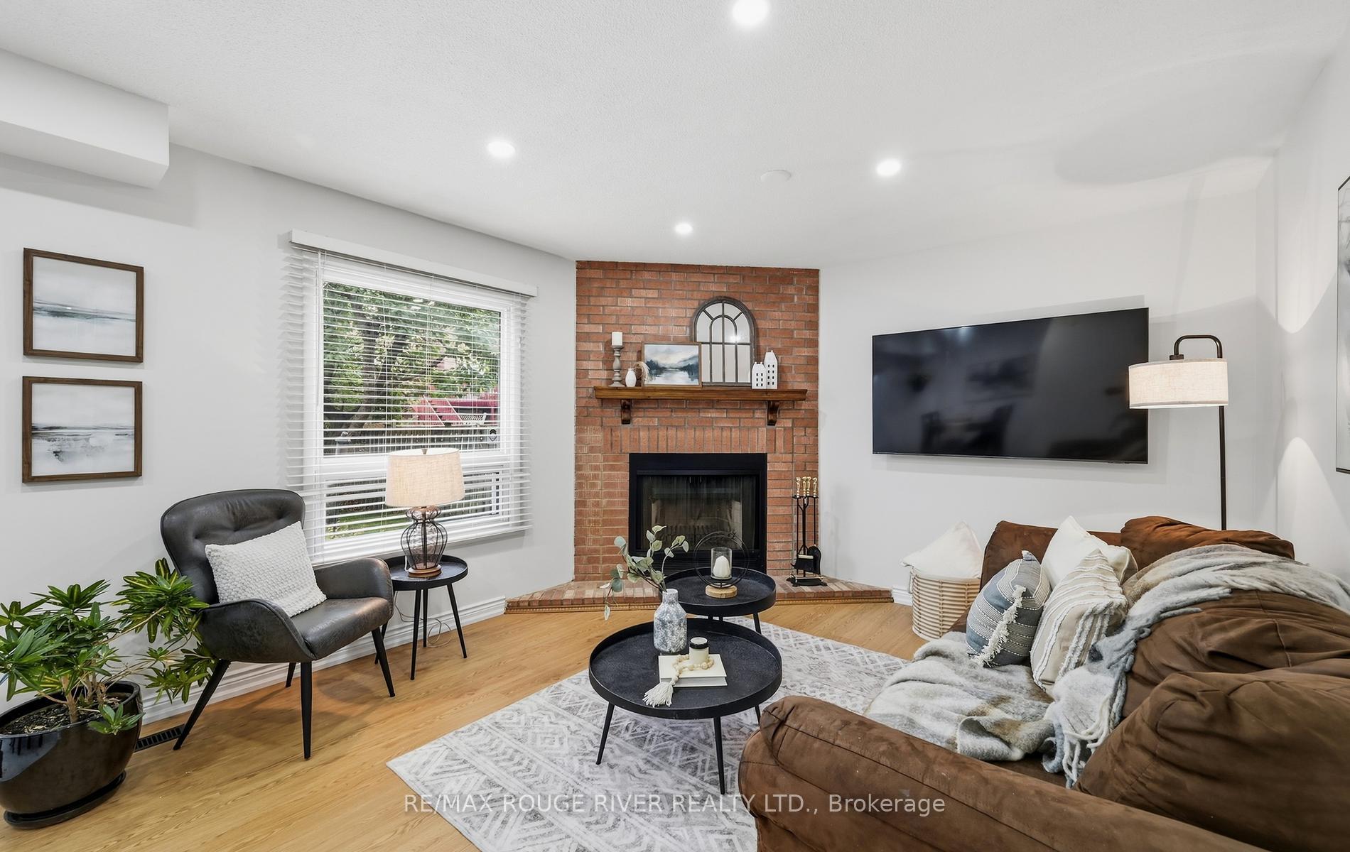 Photo 14 of 33 Rangeley Drive, Scarborough, Rouge — HOMEH