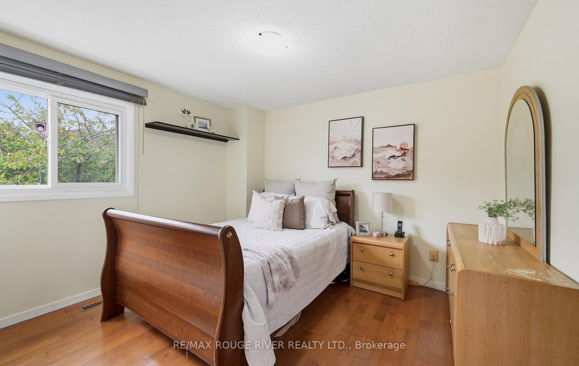Photo 23 of 33 Rangeley Drive, Scarborough, Rouge — HOMEH