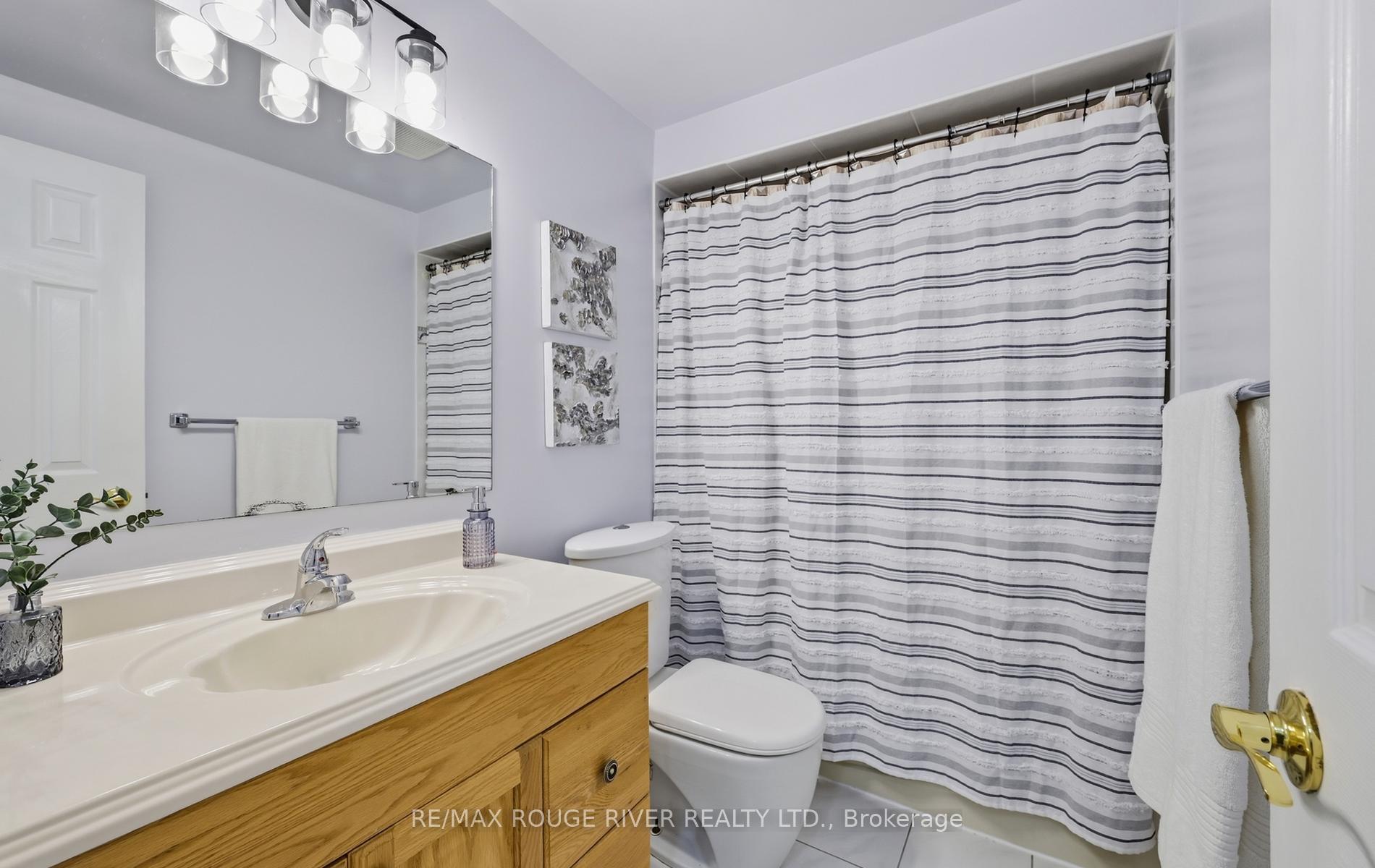 Photo 27 of 33 Rangeley Drive, Scarborough, Rouge — HOMEH
