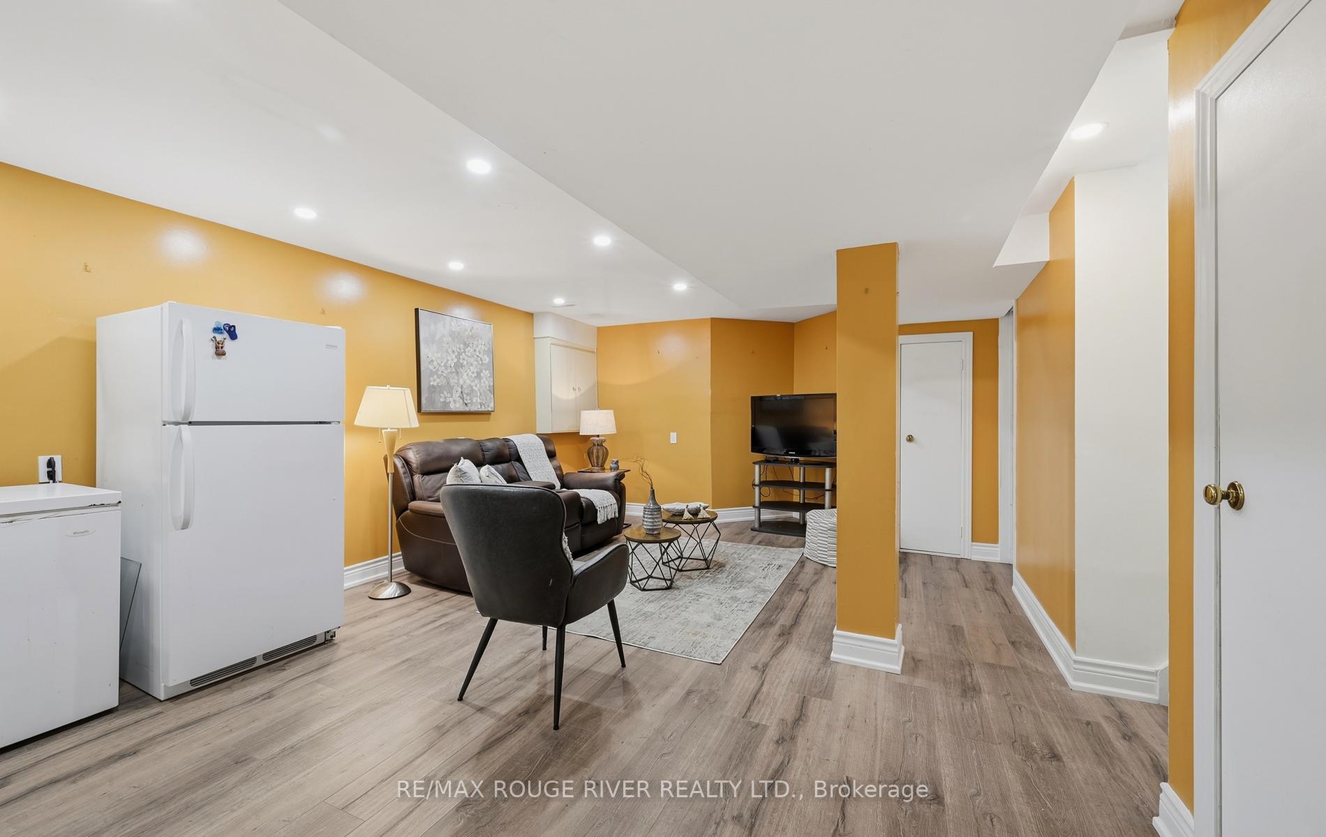 Photo 30 of 33 Rangeley Drive, Scarborough, Rouge — HOMEH