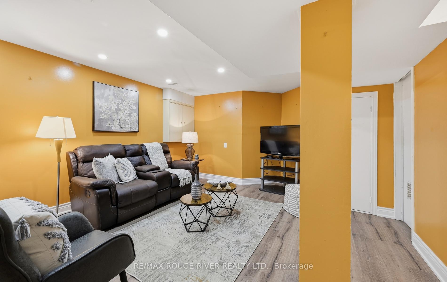 Photo 31 of 33 Rangeley Drive, Scarborough, Rouge — HOMEH