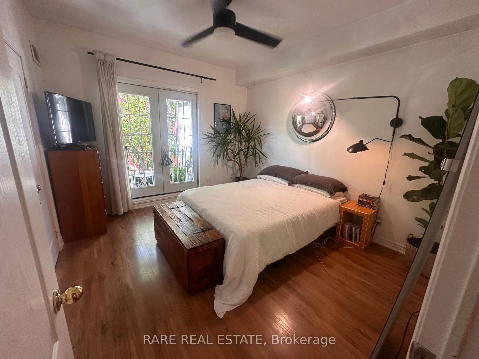 Photo 6 of Unit 5, 120 Spencer Avenue, Toronto, South Parkdale — HOMEH
