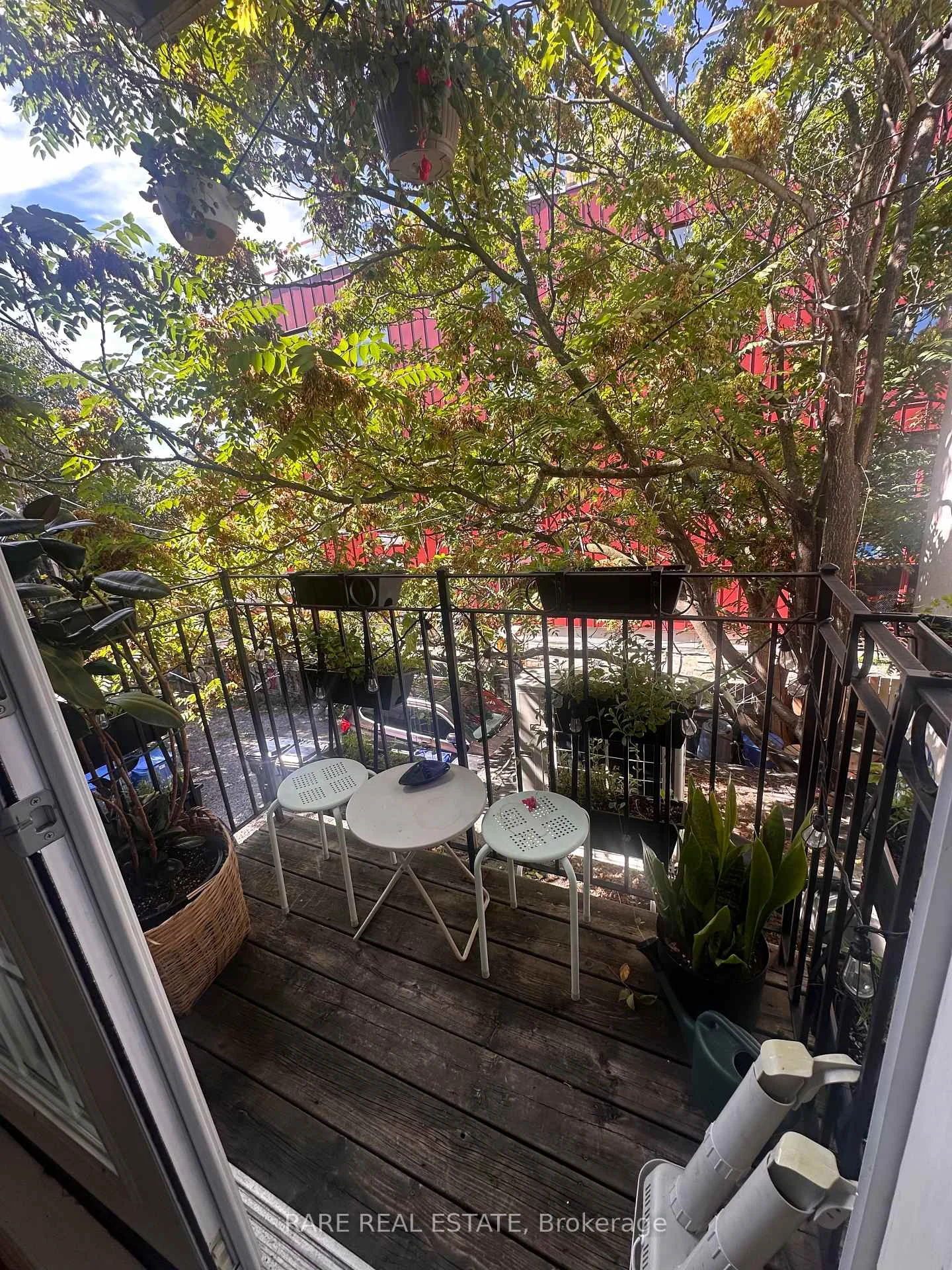 Photo 10 of Unit 5, 120 Spencer Avenue, Toronto, South Parkdale — HOMEH