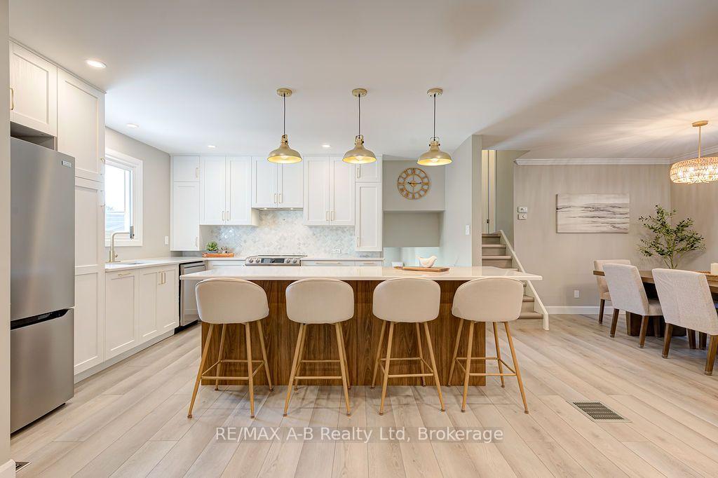Photo 10 of 159 Lightbourne Avenue, Stratford — HOMEH