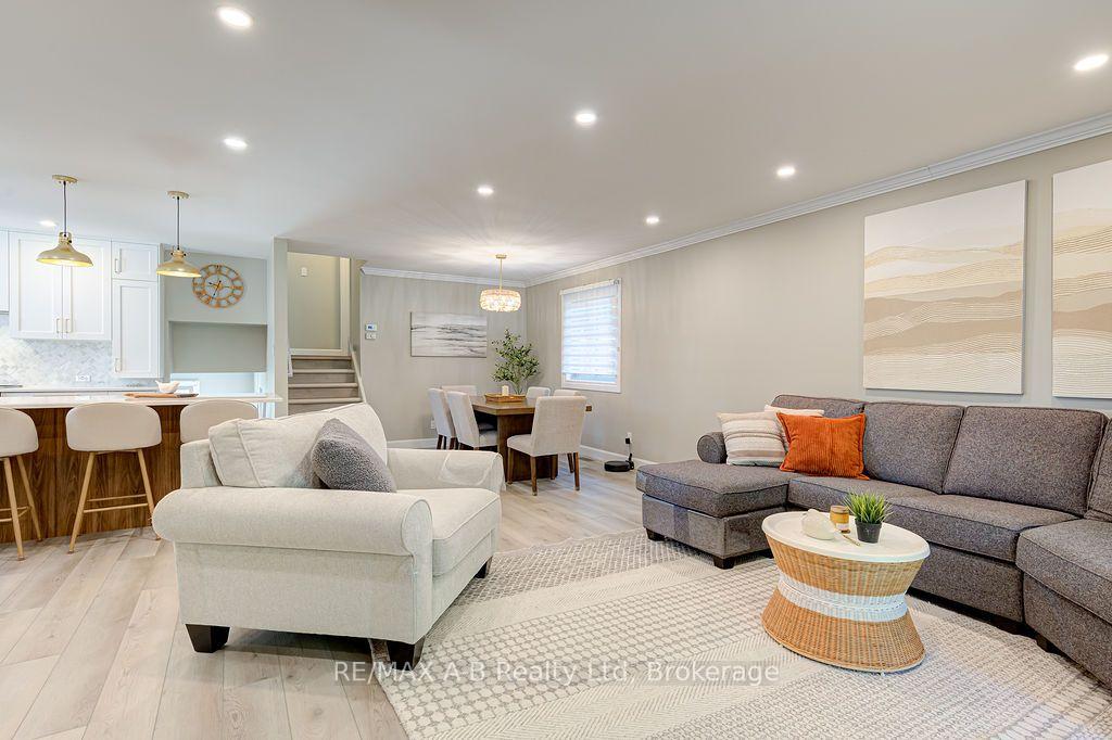 Photo 17 of 159 Lightbourne Avenue, Stratford — HOMEH