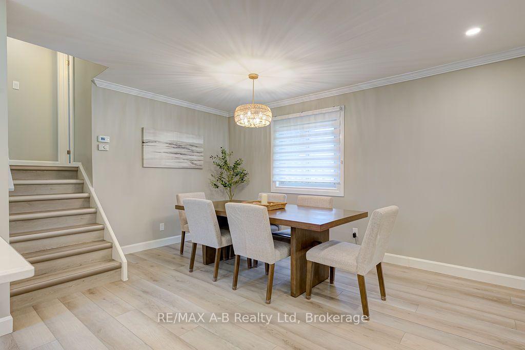 Photo 20 of 159 Lightbourne Avenue, Stratford — HOMEH