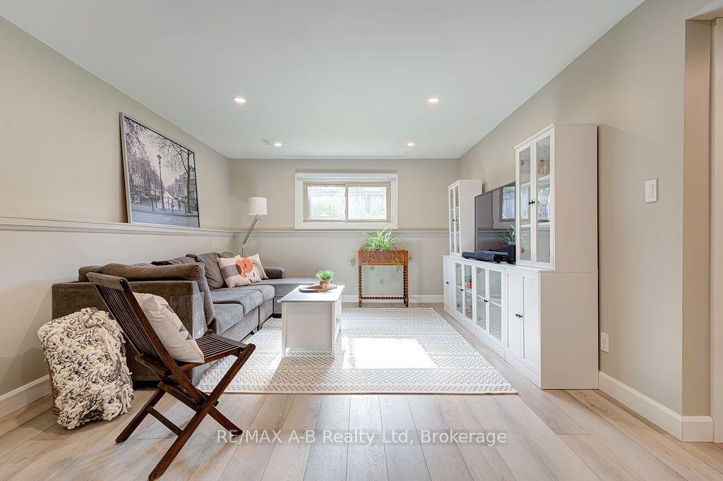 Photo 31 of 159 Lightbourne Avenue, Stratford — HOMEH