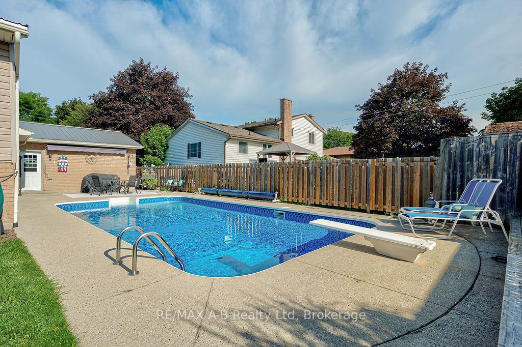 Photo 41 of 159 Lightbourne Avenue, Stratford — HOMEH