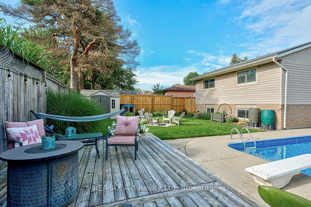 Photo 44 of 159 Lightbourne Avenue, Stratford — HOMEH