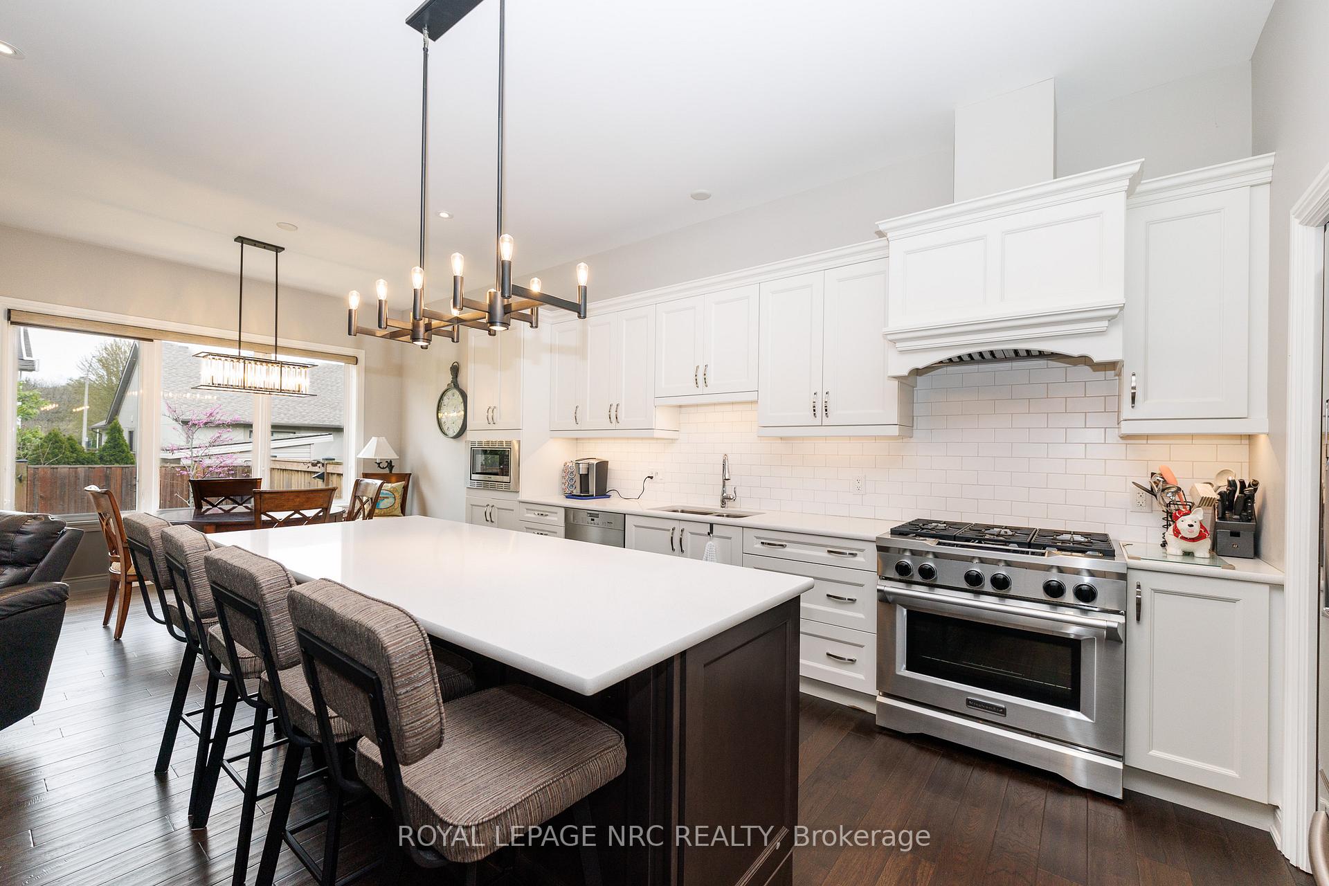 Photo 6 of 23 Francescso Crescent, St. Catharines, Rykert/Vansickle — HOMEH