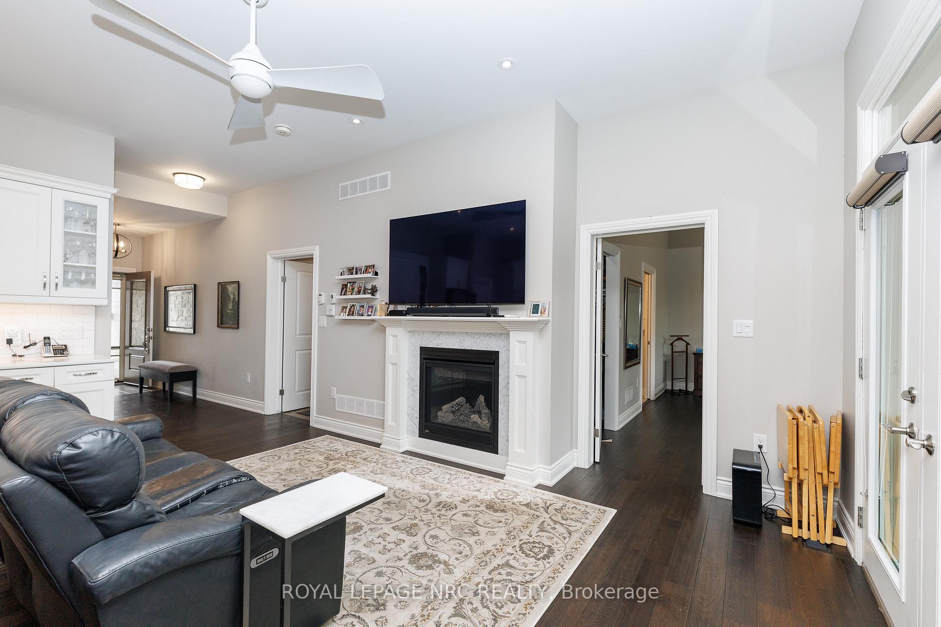 Photo 9 of 23 Francescso Crescent, St. Catharines, Rykert/Vansickle — HOMEH