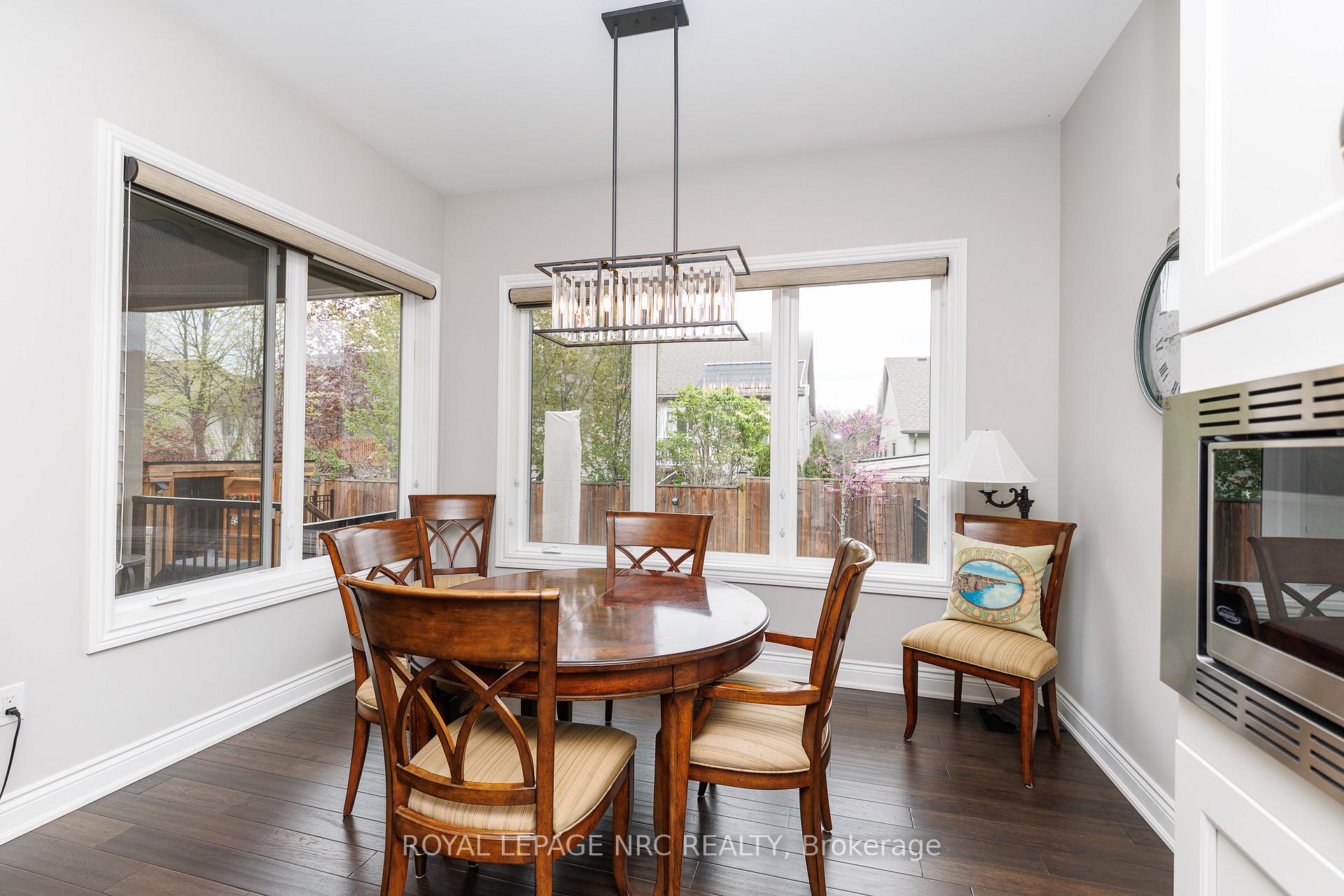 Photo 12 of 23 Francescso Crescent, St. Catharines, Rykert/Vansickle — HOMEH
