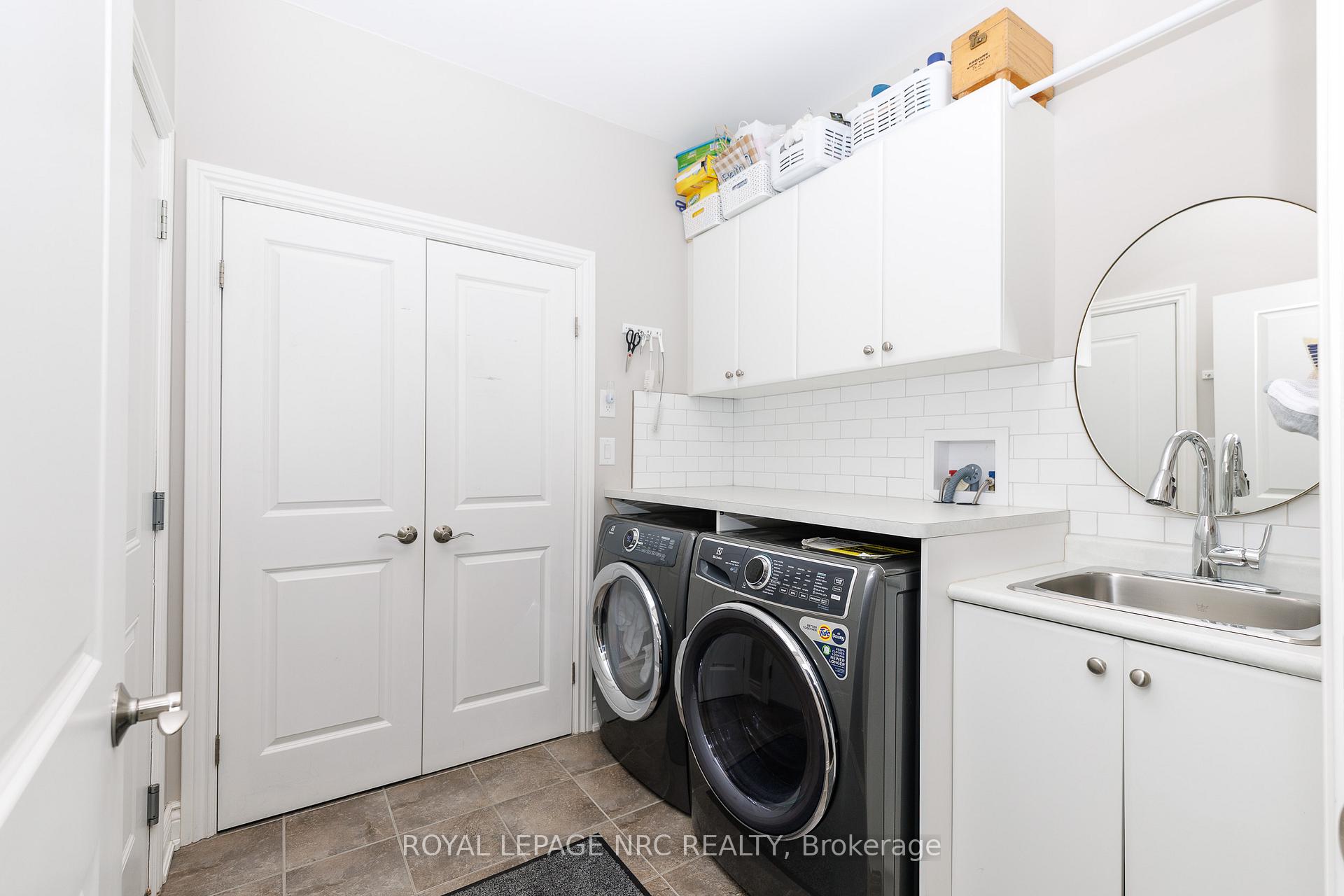 Photo 17 of 23 Francescso Crescent, St. Catharines, Rykert/Vansickle — HOMEH