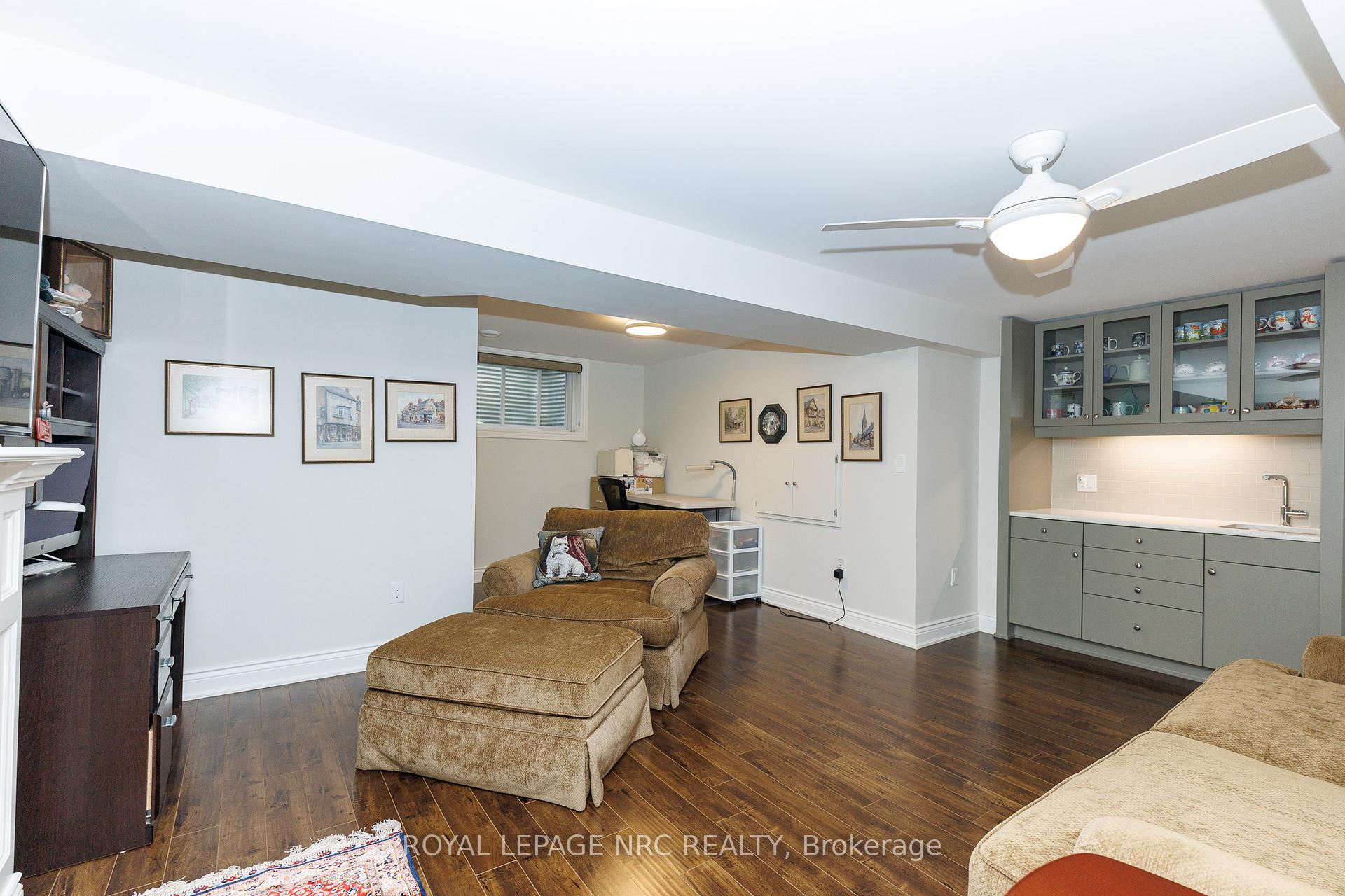 Photo 25 of 23 Francescso Crescent, St. Catharines, Rykert/Vansickle — HOMEH