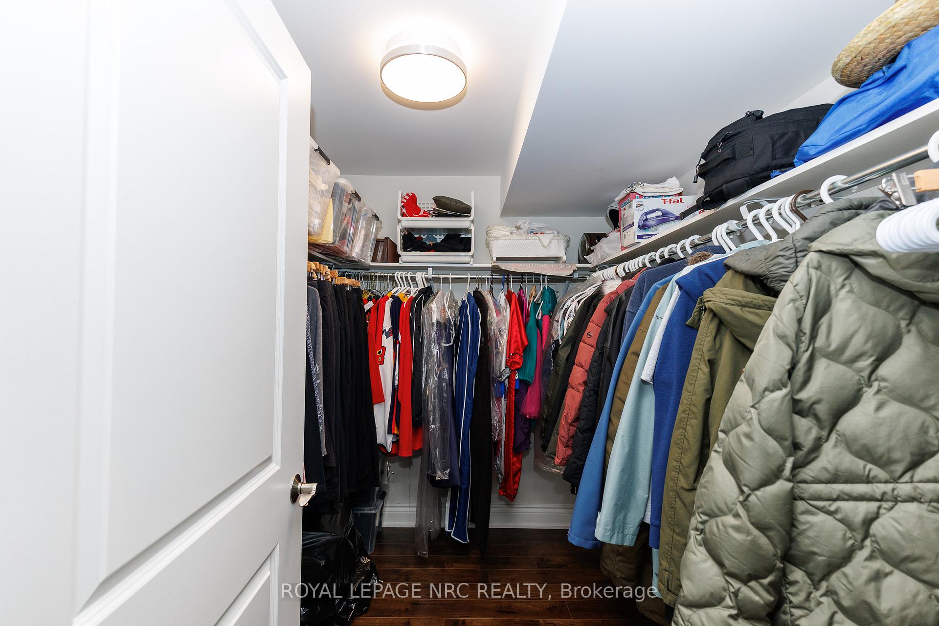 Photo 31 of 23 Francescso Crescent, St. Catharines, Rykert/Vansickle — HOMEH