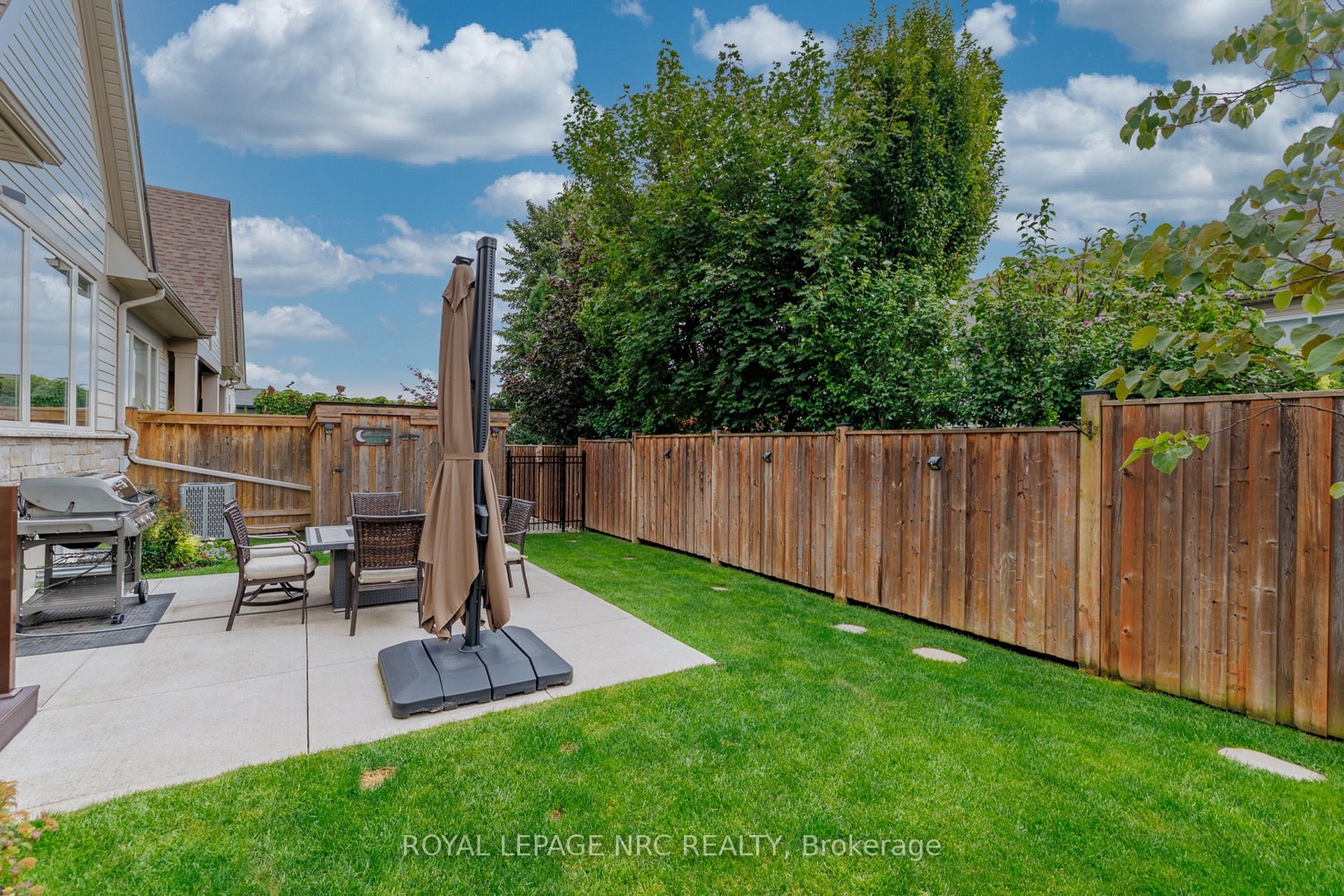 Photo 35 of 23 Francescso Crescent, St. Catharines, Rykert/Vansickle — HOMEH