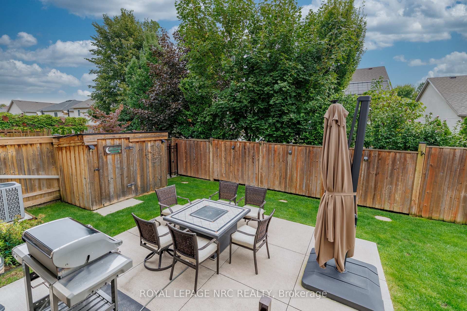 Photo 37 of 23 Francescso Crescent, St. Catharines, Rykert/Vansickle — HOMEH