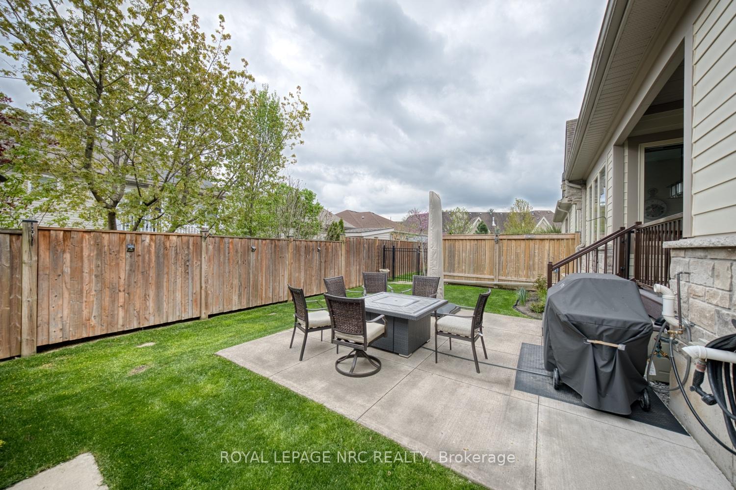 Photo 40 of 23 Francescso Crescent, St. Catharines, Rykert/Vansickle — HOMEH