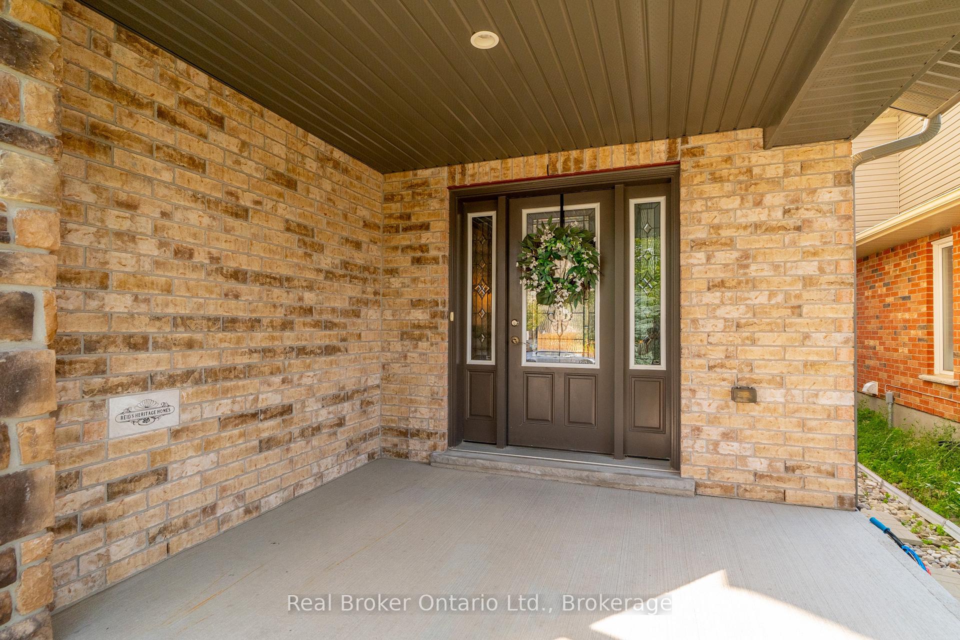 Photo 3 of 41 Samuel Drive, Guelph, Pineridge/Westminster Woods — HOMEH