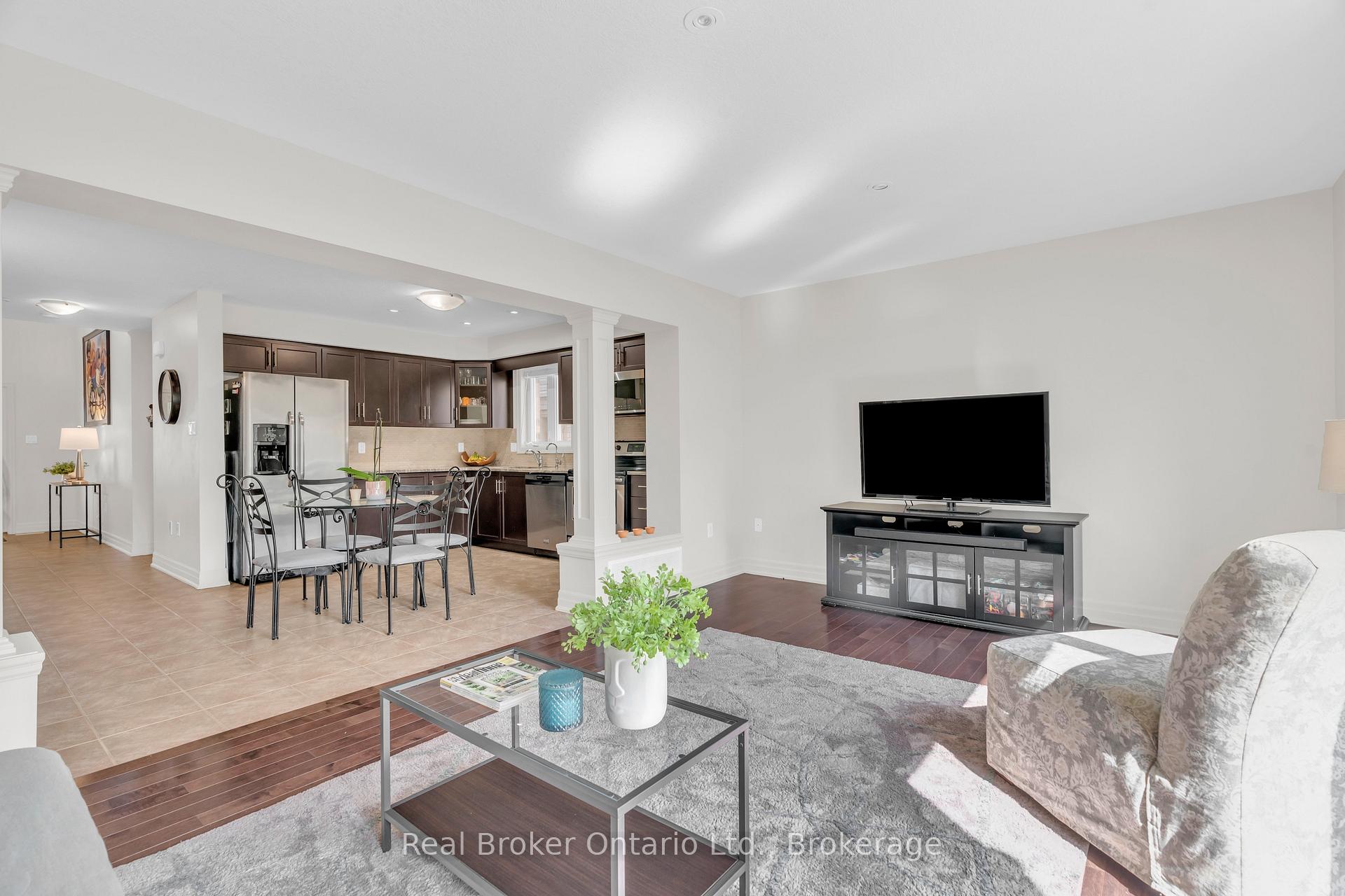 Photo 13 of 41 Samuel Drive, Guelph, Pineridge/Westminster Woods — HOMEH