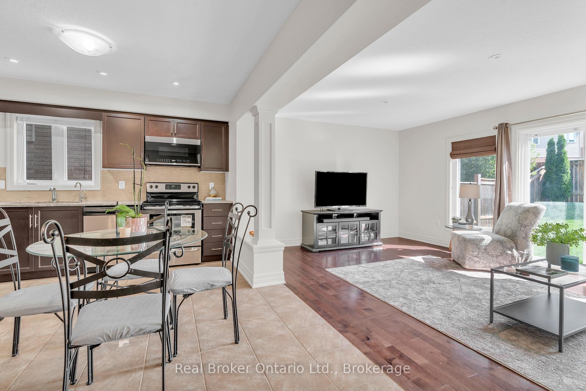 Photo 16 of 41 Samuel Drive, Guelph, Pineridge/Westminster Woods — HOMEH