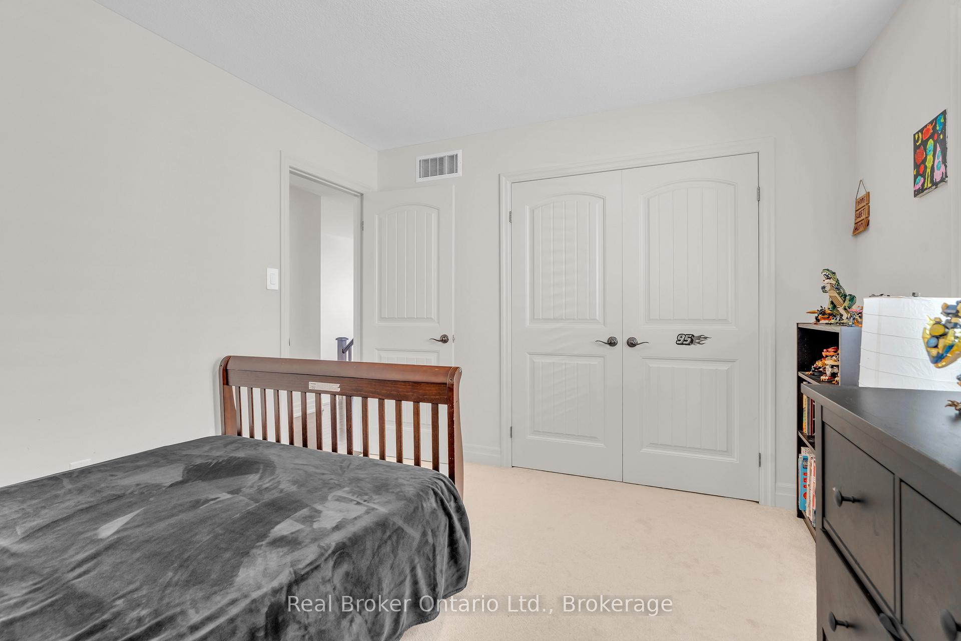 Photo 22 of 41 Samuel Drive, Guelph, Pineridge/Westminster Woods — HOMEH