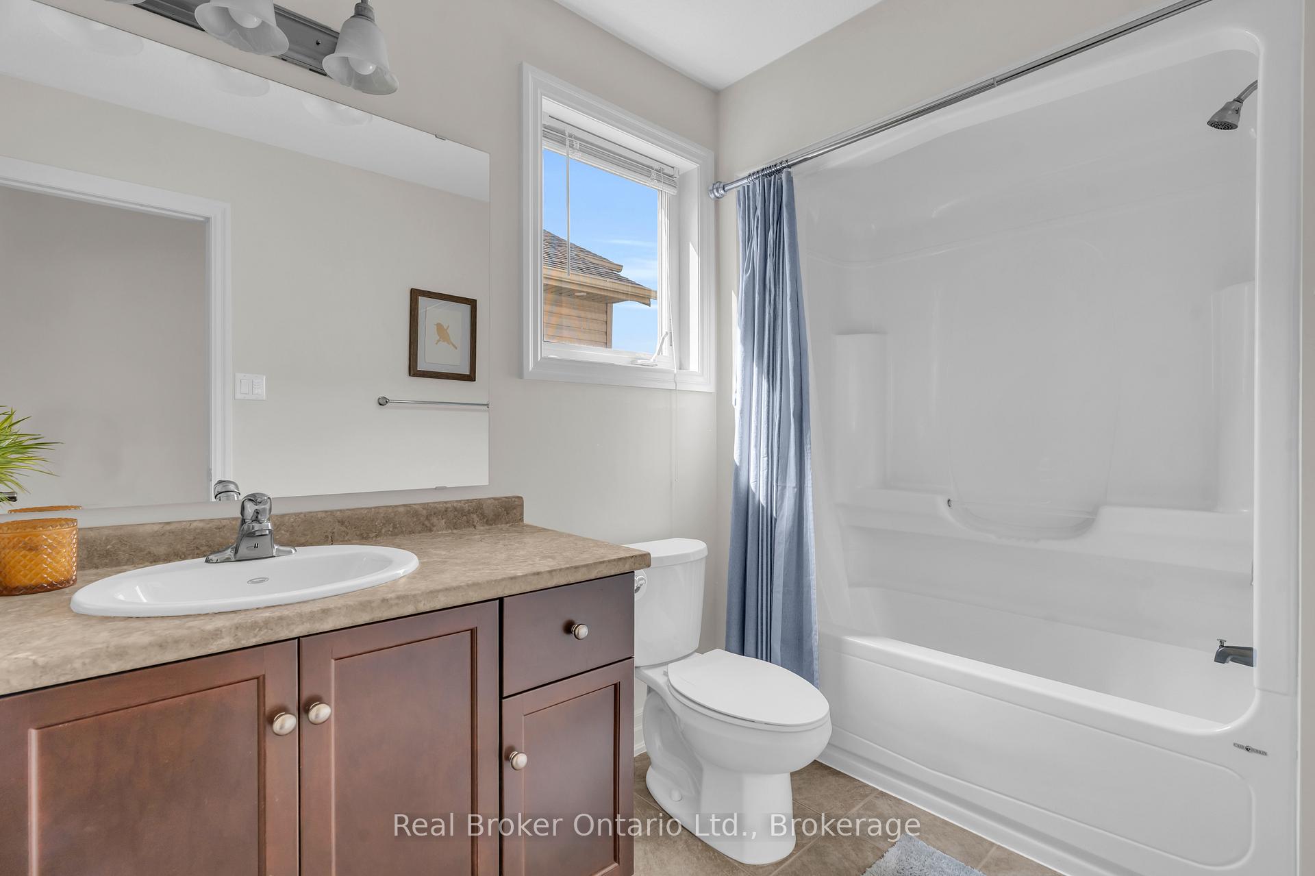 Photo 23 of 41 Samuel Drive, Guelph, Pineridge/Westminster Woods — HOMEH
