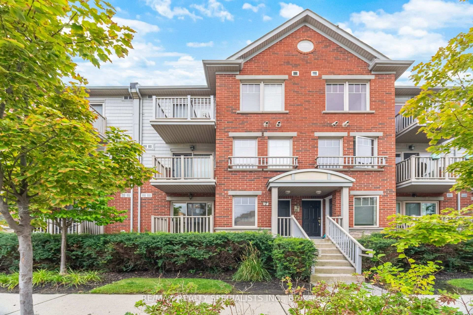 Photo 1 of Unit 17, 3250 Bentley Drive, Mississauga, Churchill Meadows — HOMEH