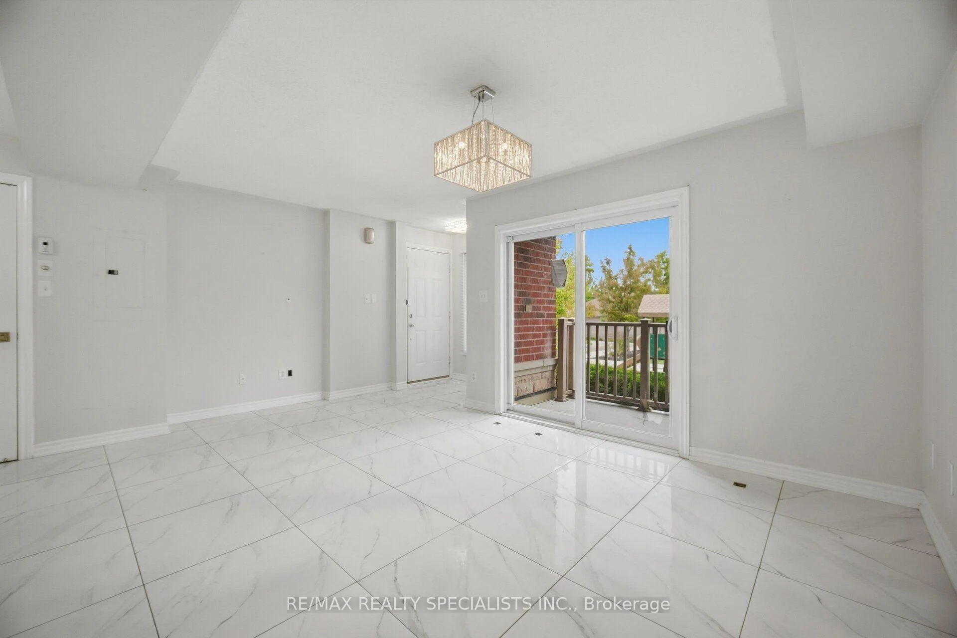 Photo 7 of Unit 17, 3250 Bentley Drive, Mississauga, Churchill Meadows — HOMEH
