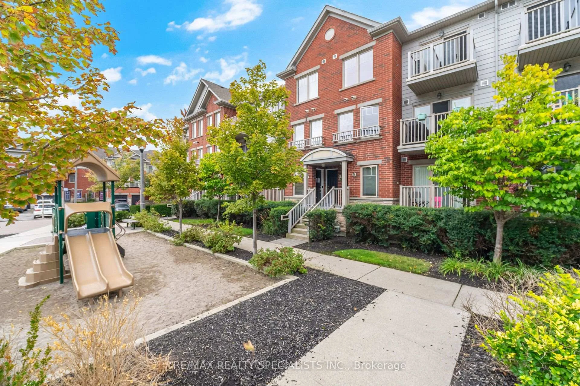 Photo 32 of Unit 17, 3250 Bentley Drive, Mississauga, Churchill Meadows — HOMEH