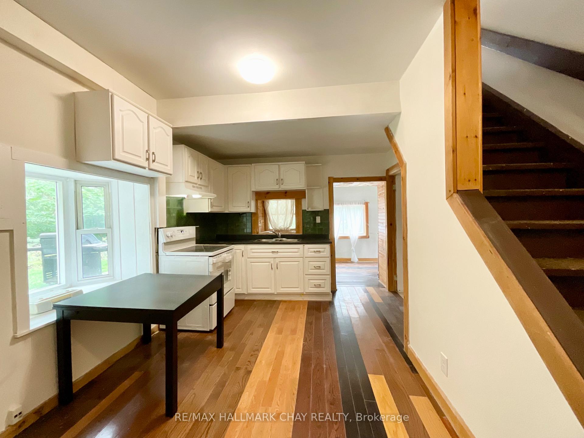 Photo 3 of 961 7th Line, Innisfil, Alcona — HOMEH