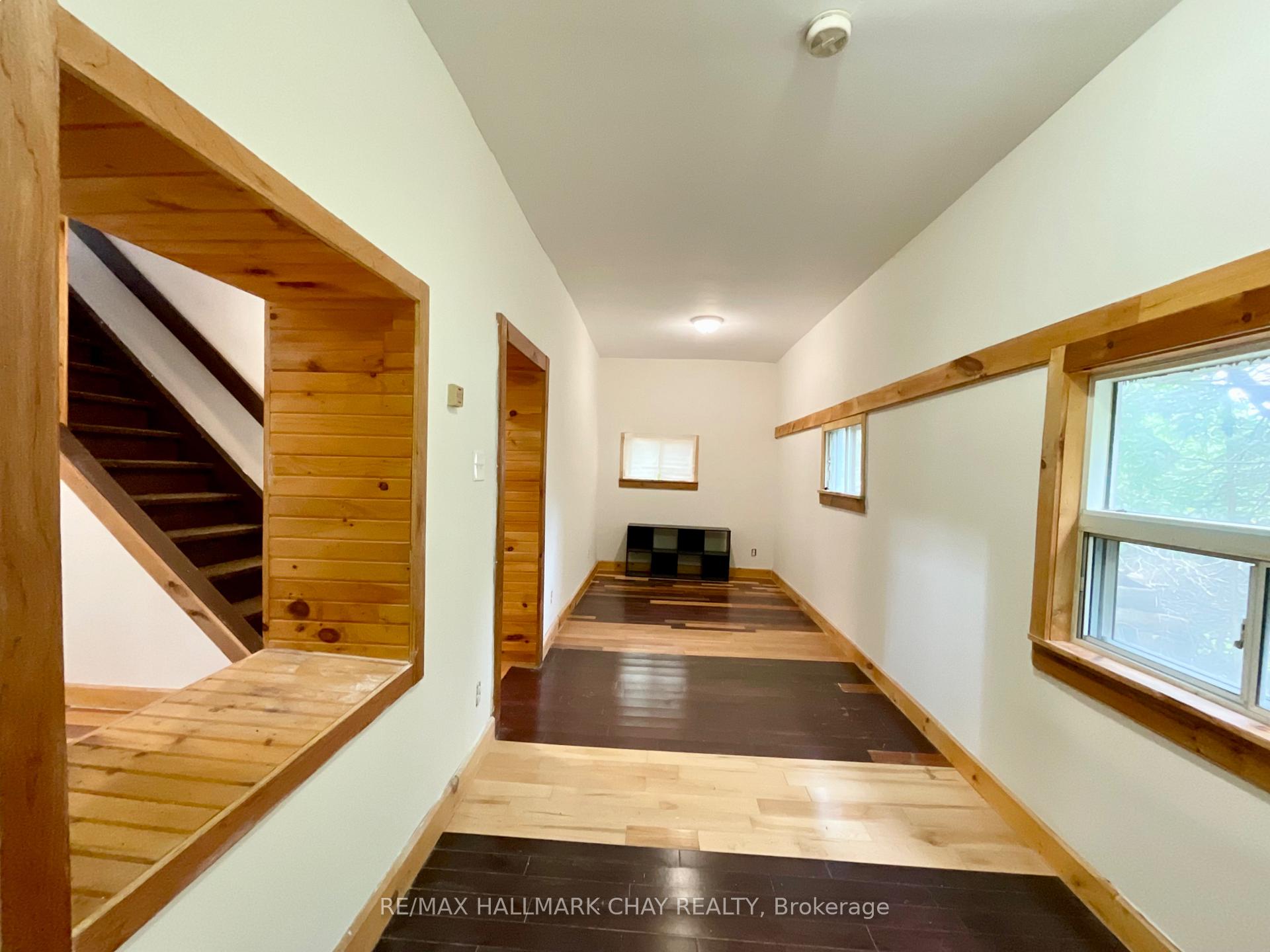 Photo 4 of 961 7th Line, Innisfil, Alcona — HOMEH