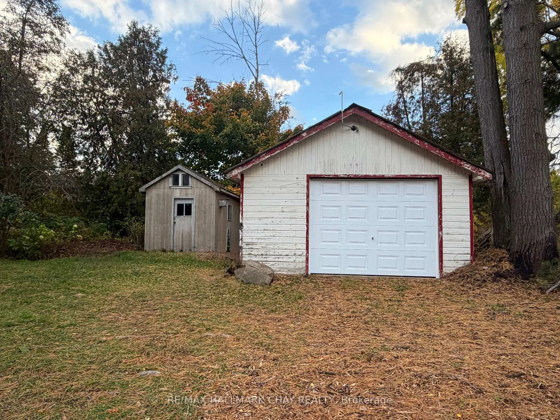 Photo 13 of 961 7th Line, Innisfil, Alcona — HOMEH