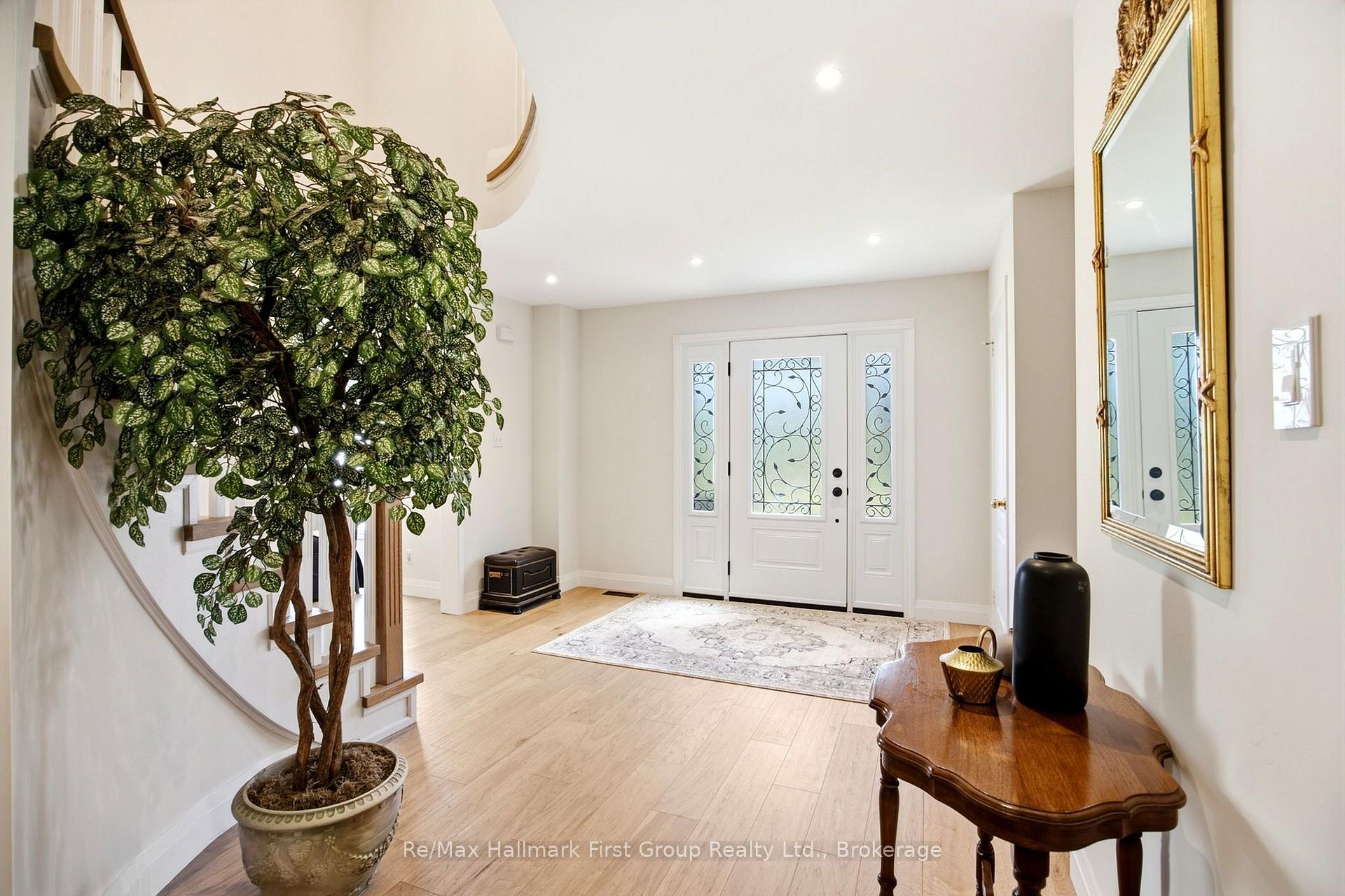 Photo 10 of 41 Bancroft Crescent, Whitby, Williamsburg — HOMEH