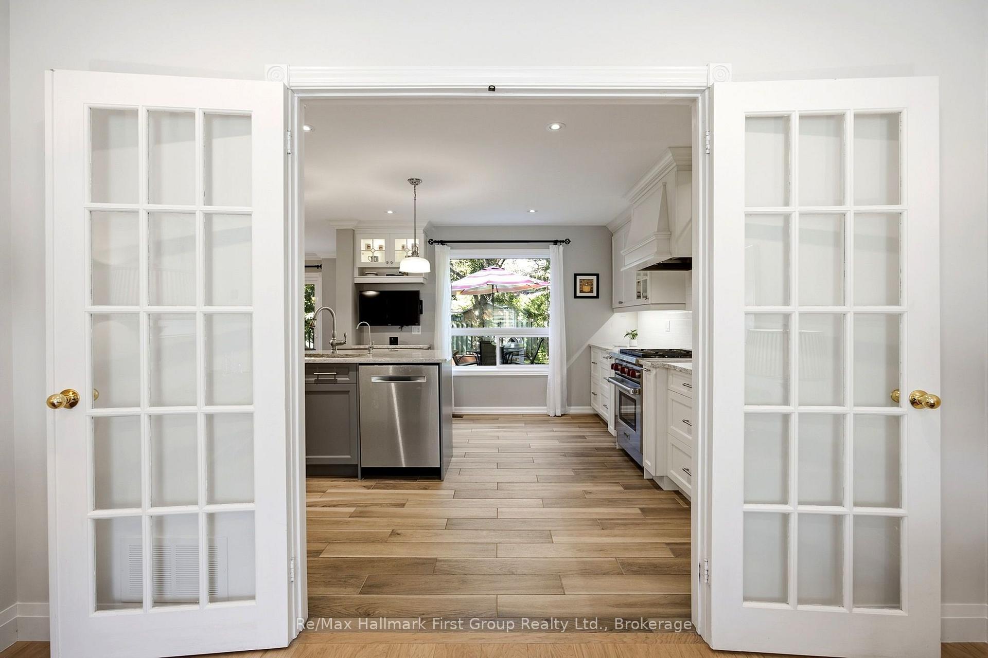 Photo 16 of 41 Bancroft Crescent, Whitby, Williamsburg — HOMEH