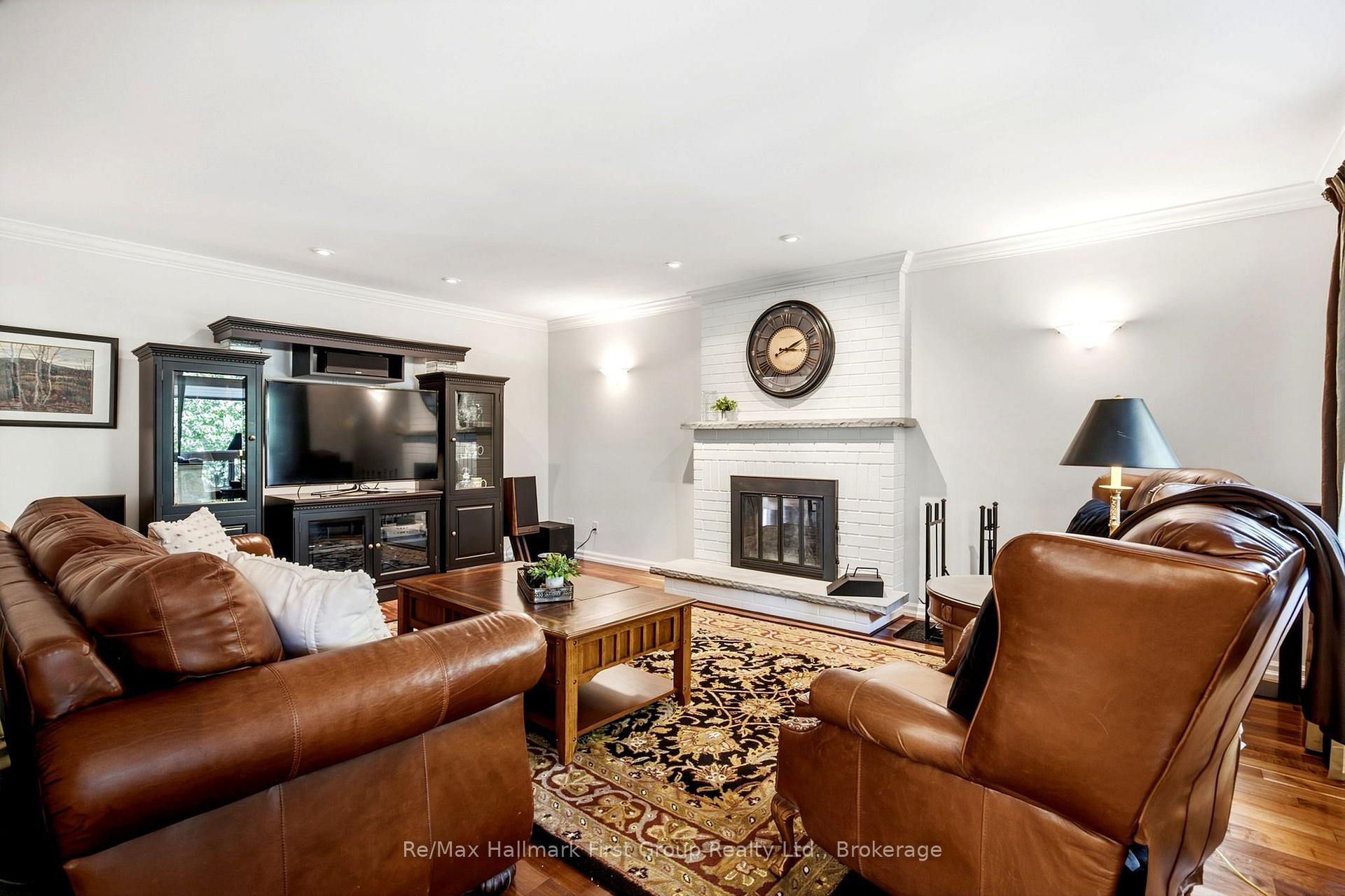 Photo 27 of 41 Bancroft Crescent, Whitby, Williamsburg — HOMEH