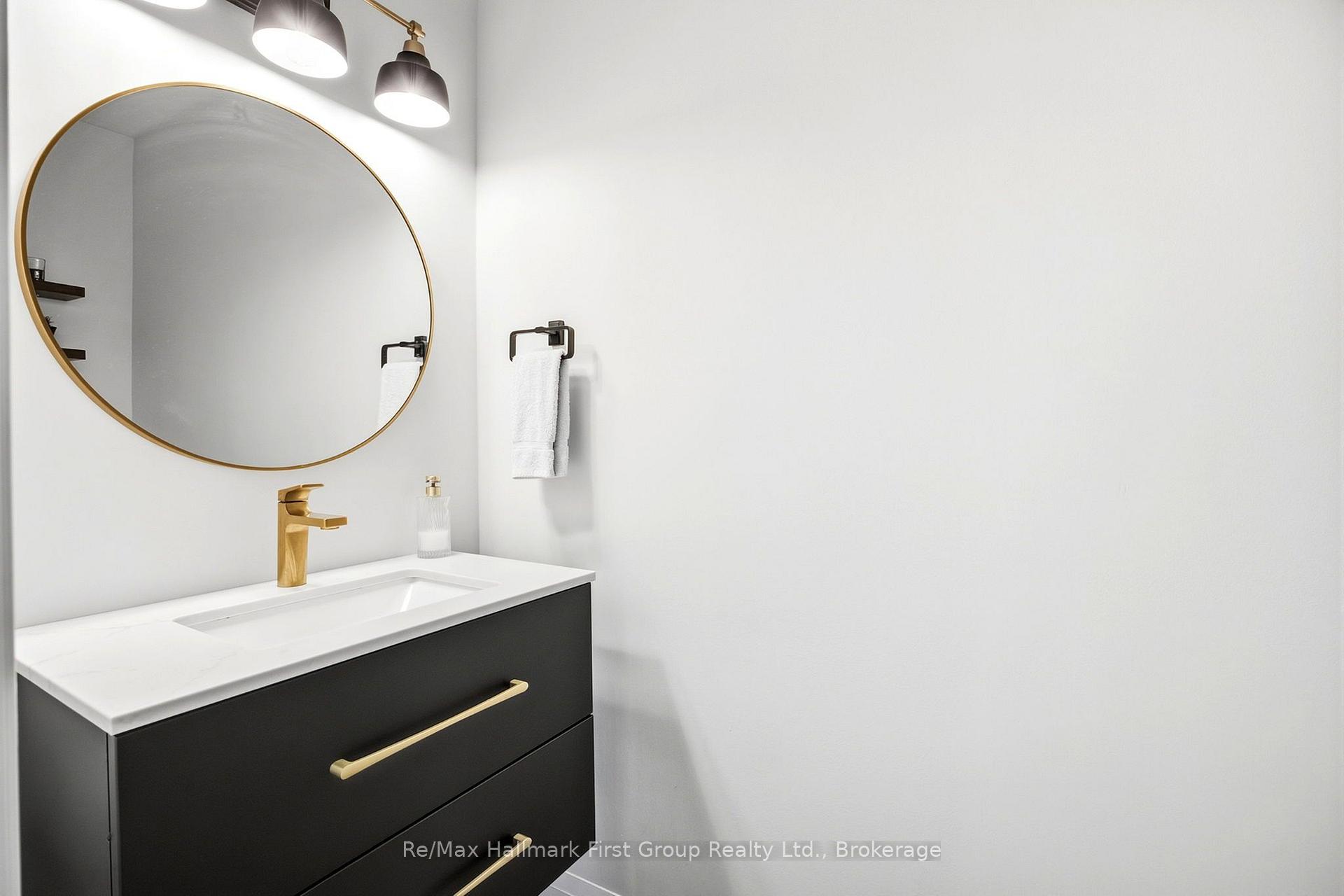 Photo 30 of 41 Bancroft Crescent, Whitby, Williamsburg — HOMEH