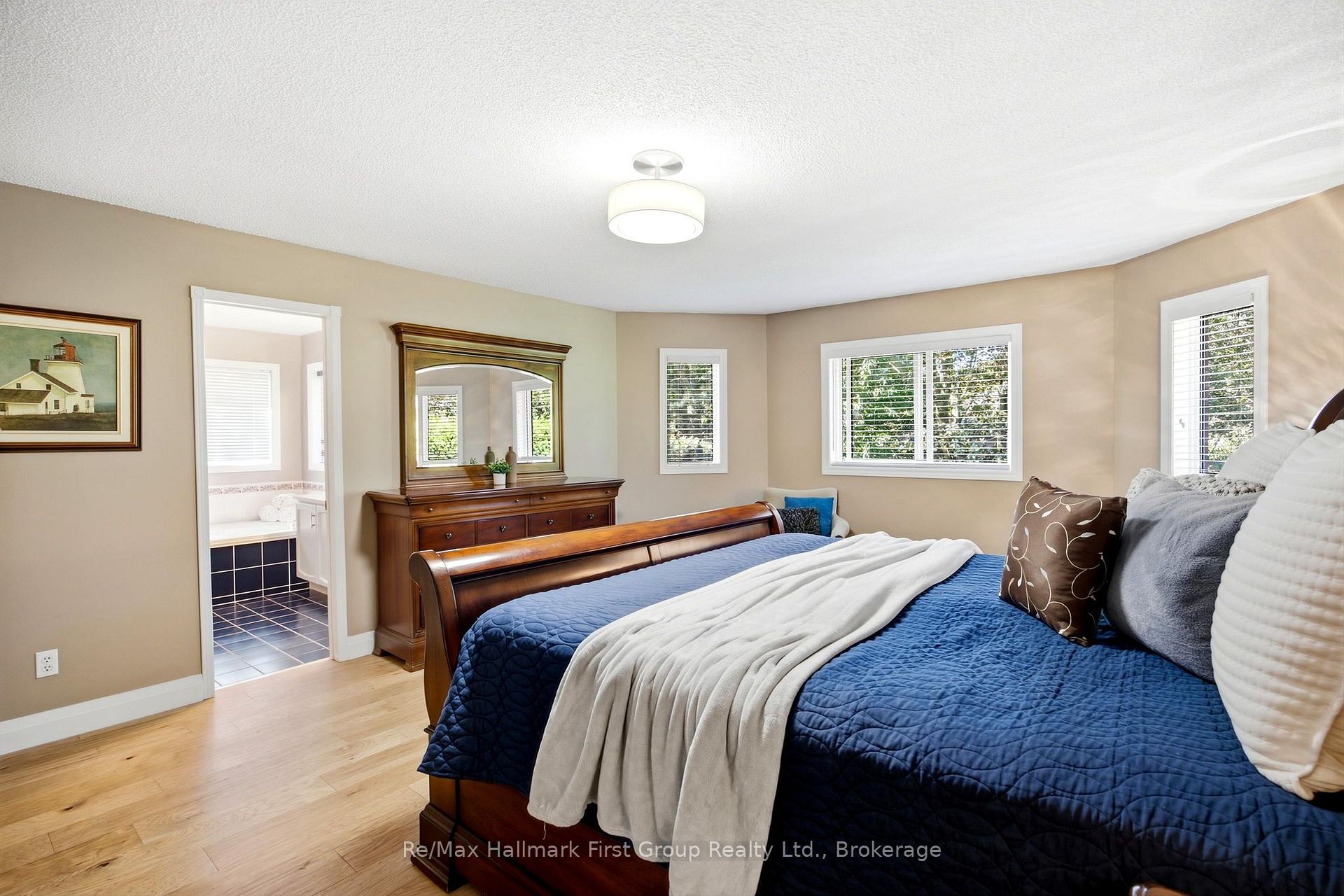 Photo 33 of 41 Bancroft Crescent, Whitby, Williamsburg — HOMEH