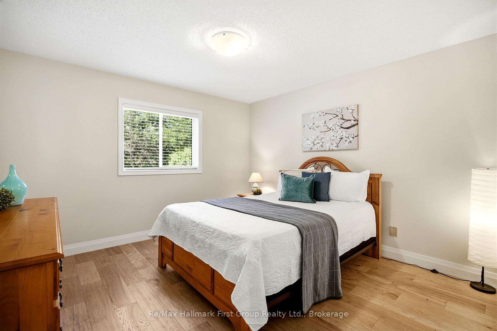 Photo 39 of 41 Bancroft Crescent, Whitby, Williamsburg — HOMEH