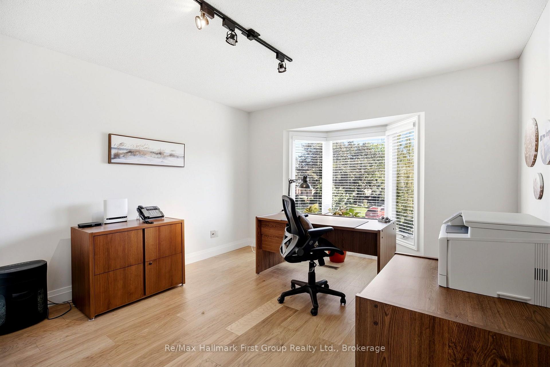 Photo 42 of 41 Bancroft Crescent, Whitby, Williamsburg — HOMEH