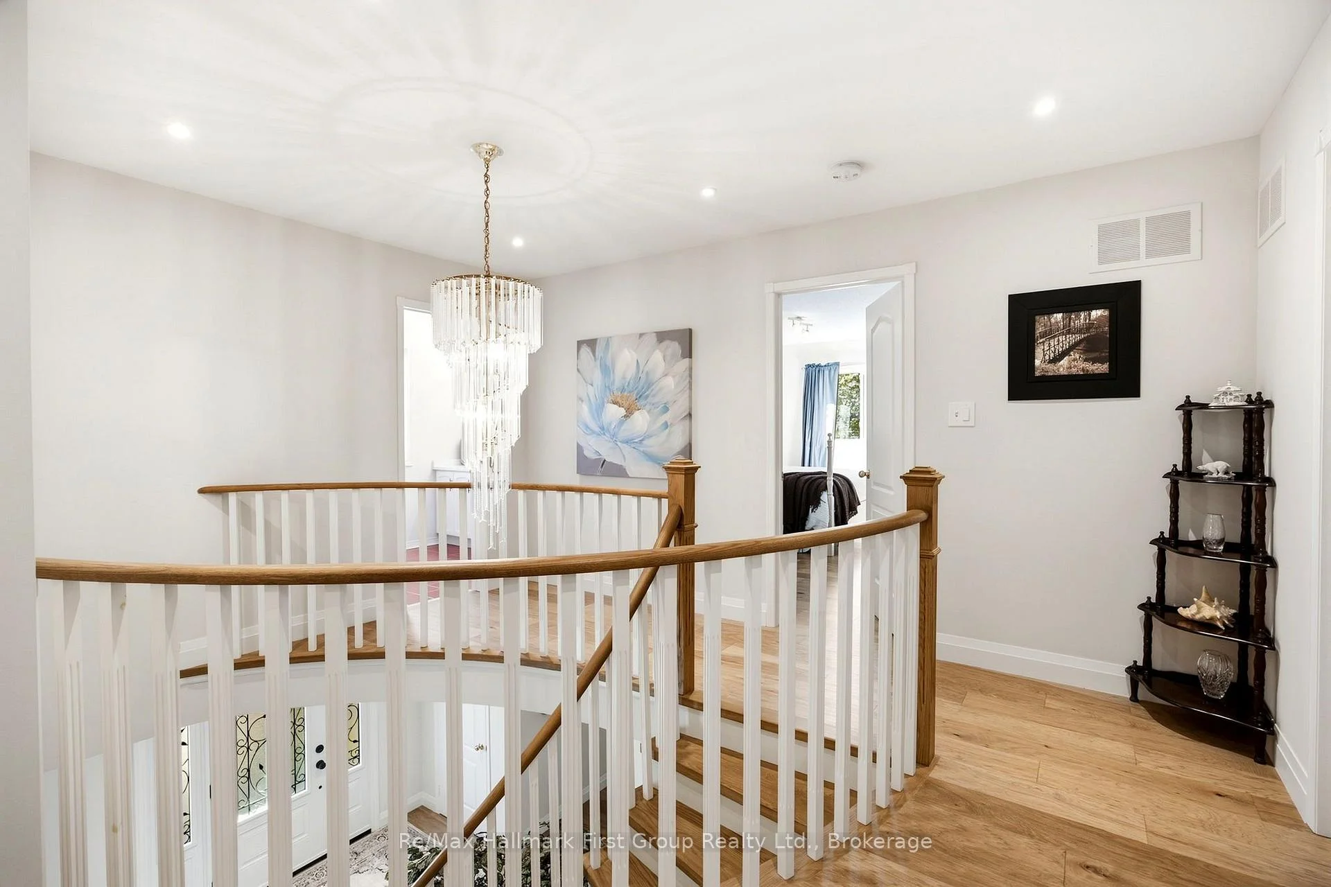 Photo 34 of 41 Bancroft Crescent, Whitby, Williamsburg — HOMEH