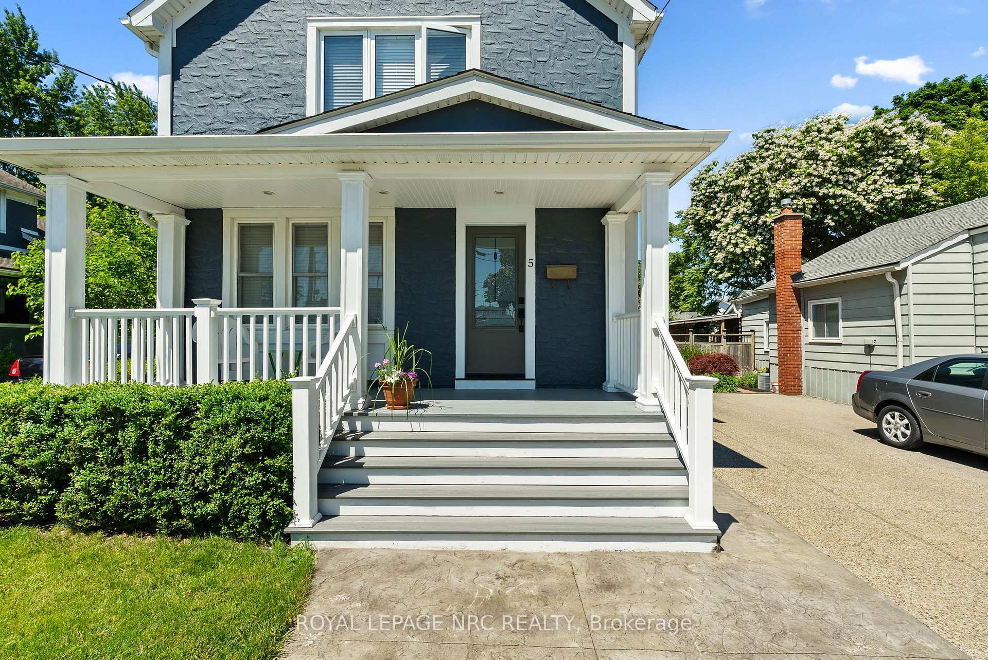 Photo 5 of 5 Greenlaw Place, St. Catharines, Downtown — HOMEH